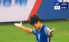 开云体育-争分夺秒球员为球队挽回颜面