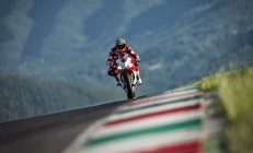 开云官方app入口-赛道上的逆袭，拉塞尔高光表现助雷诺车队逆转威廉姆斯