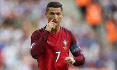 开云体育中国官网-从质疑到救赎，卡马文加在西班牙对阵丹麦的夜晚完成蜕变