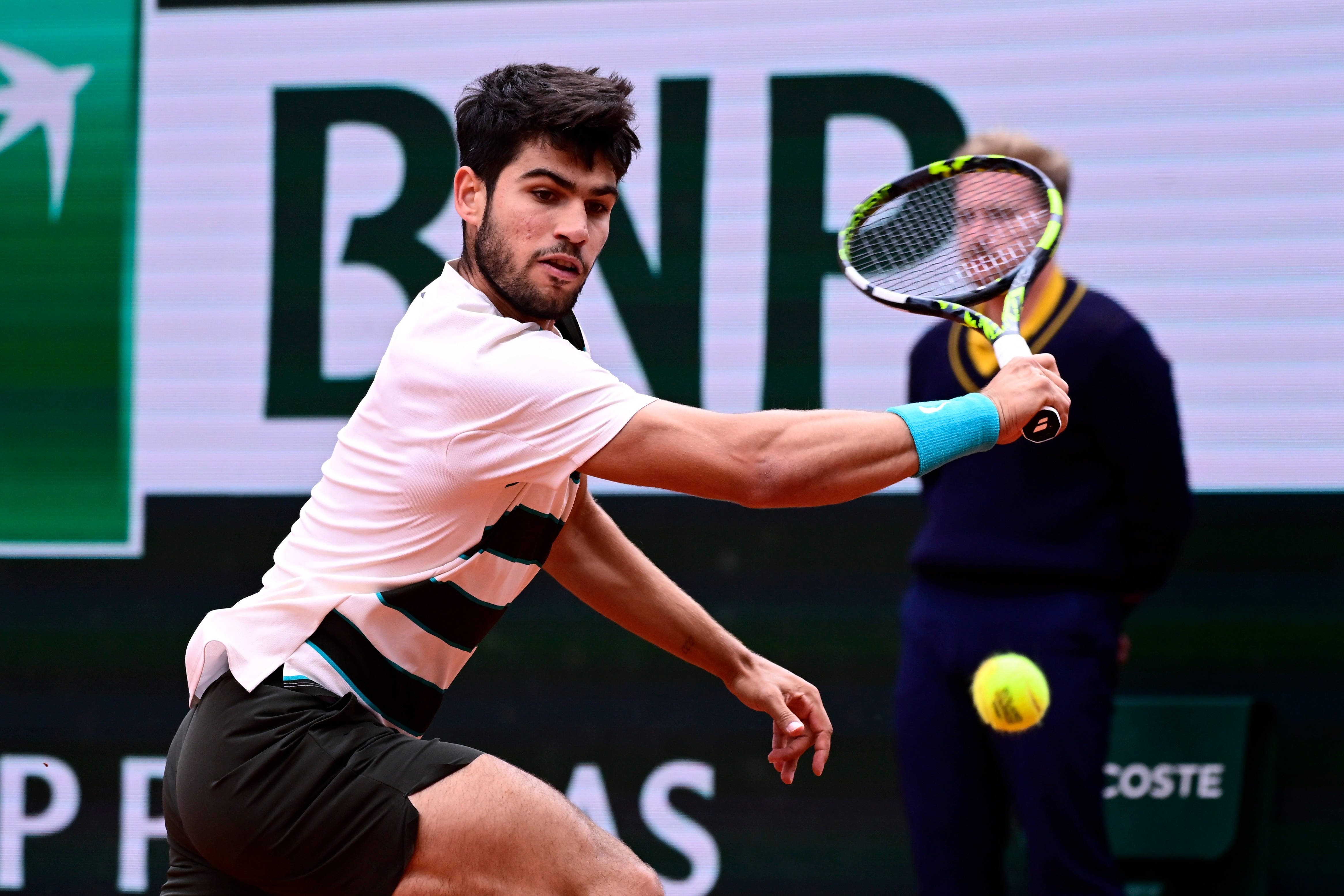 关于世界网球队强势意大利网球队,阿尔卡拉斯绝境逆转的信息 关于世界网球队强势意大利网球队,阿尔卡拉斯绝境逆转的信息