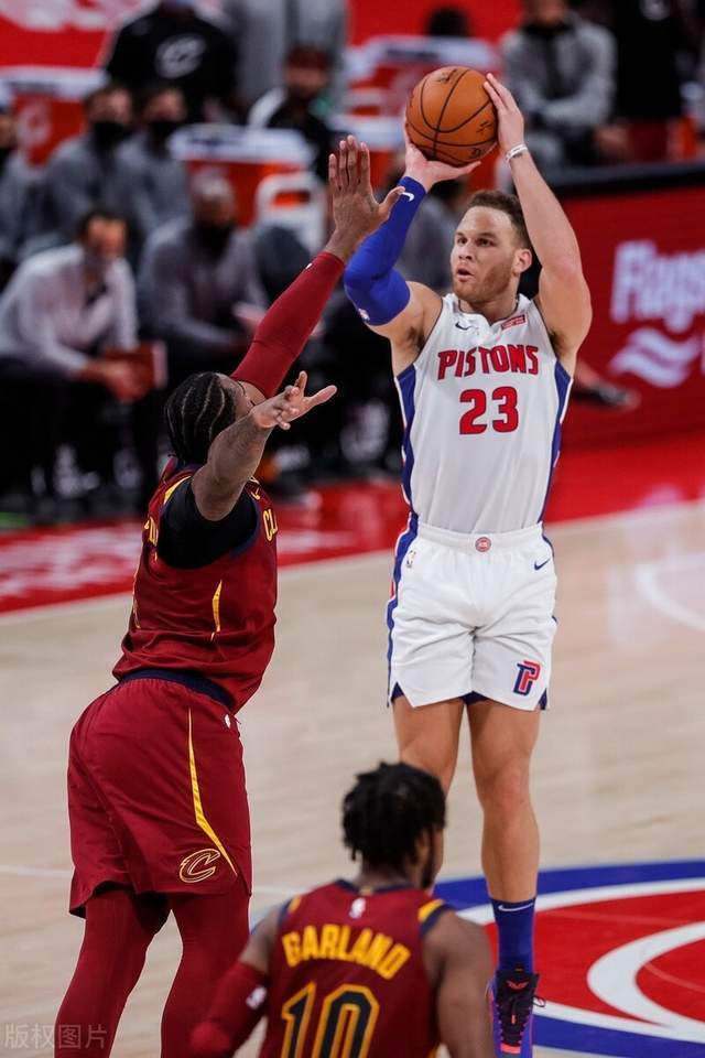 包含活塞大胜拓者,格兰特砍下30分铸就获胜的词条 包含活塞大胜拓者,格兰特砍下30分铸就获胜的词条