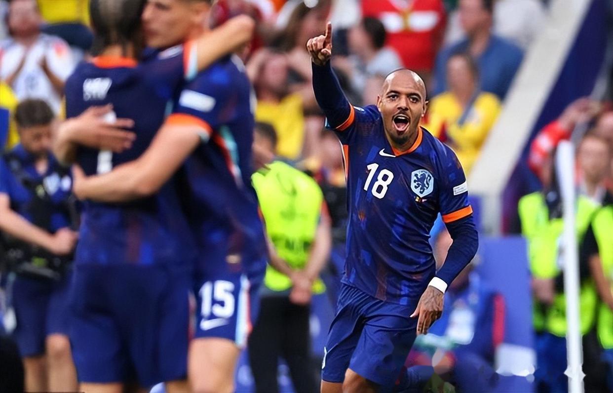 包含斯洛伐克队创造奇迹，成功杀入欧预赛淘汰赛！的词条