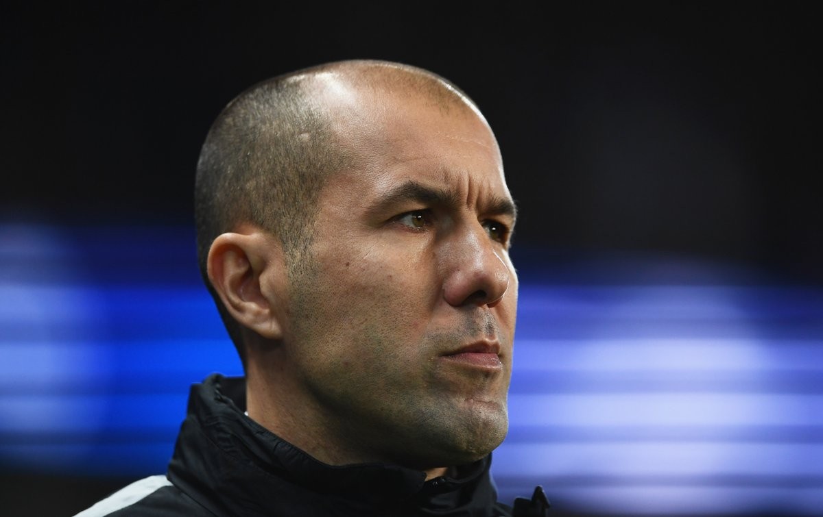 包含摩纳哥上演逆转，实现关键三分的词条