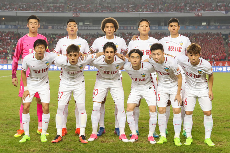 包含火箭队经理辞职，转投足球管理团队的词条