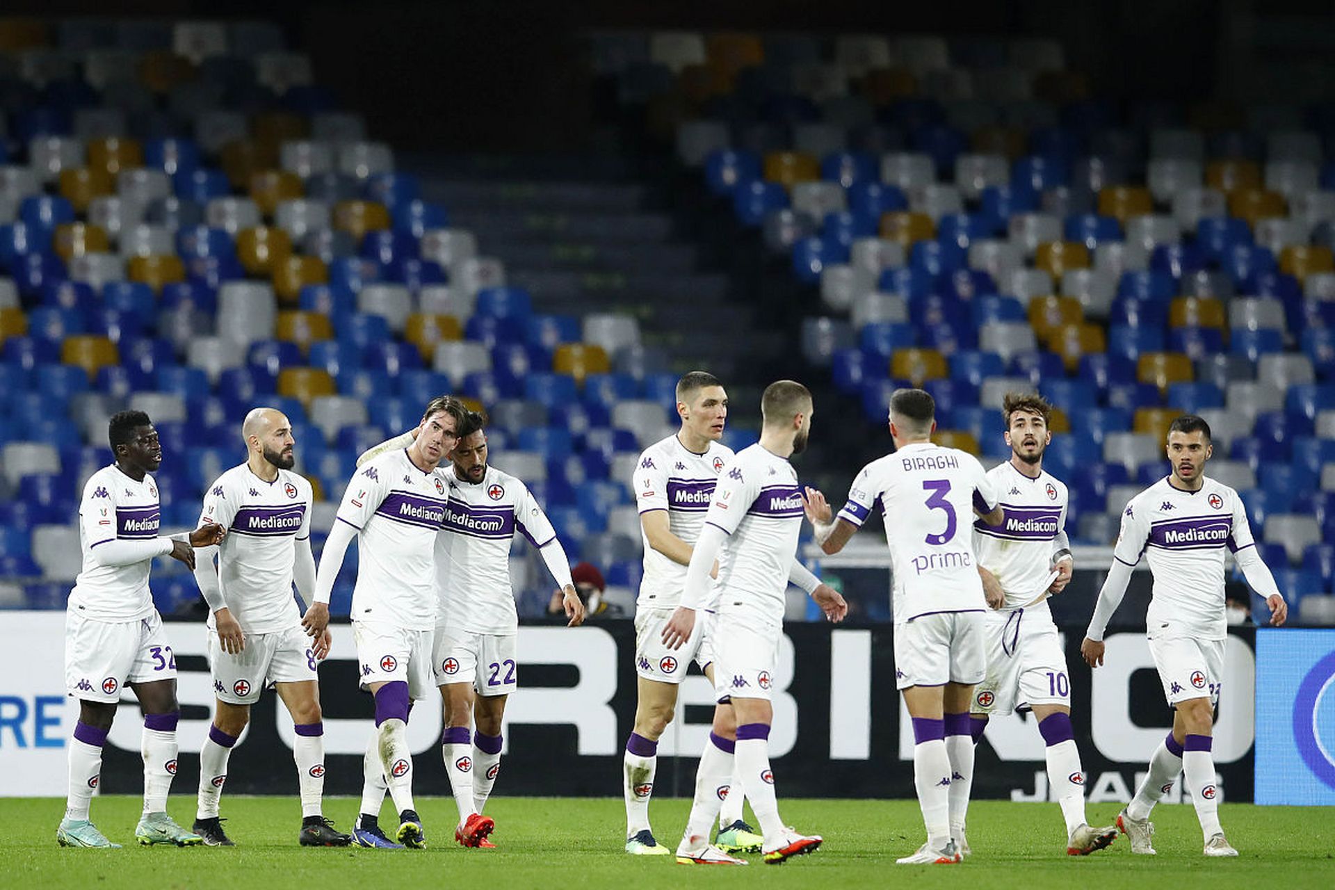 曼城主场被热刺逼平,保持领先优势的简单介绍 曼城主场被热刺逼平,保持领先优势的简单介绍